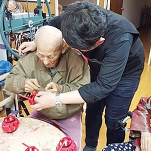 106.02.22 製作燈籠活動