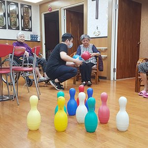 109.05.29 保齡球活動