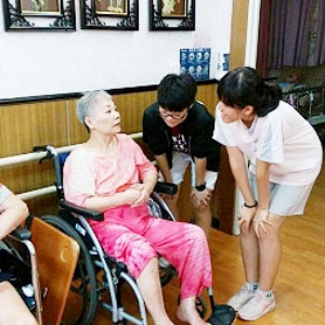 106.10.14 耕莘護校學生服務學習